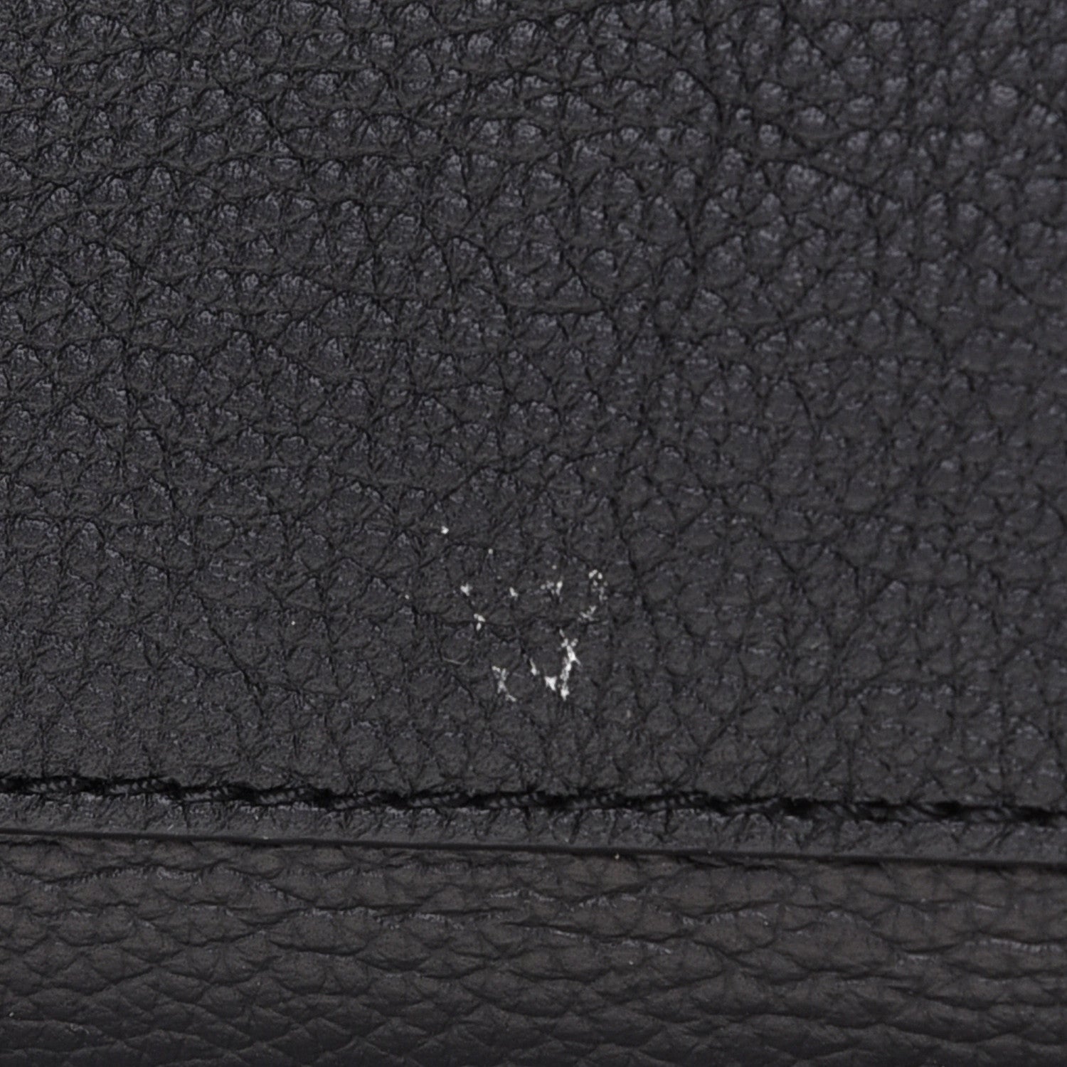 Louis Vuitton Mahina Haumea Black 6 of 10