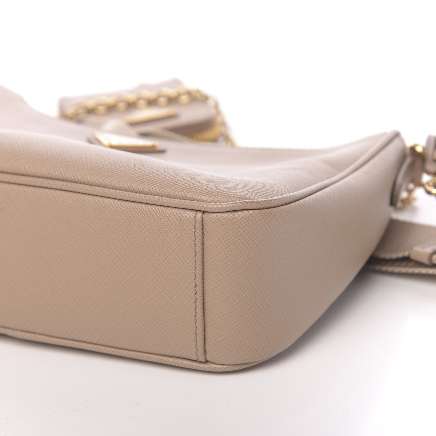 Saffiano Re-Edition 2005 Shoulder Bag Cammeo Beige