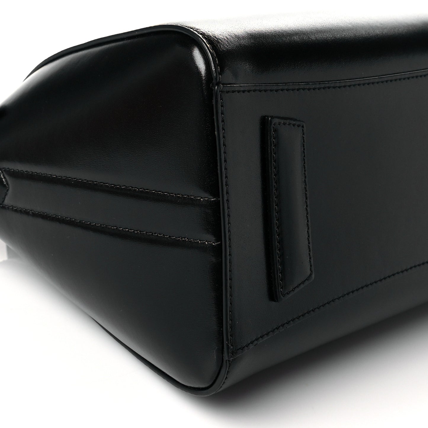 Shiny Lord Calfskin Small Antigona Black