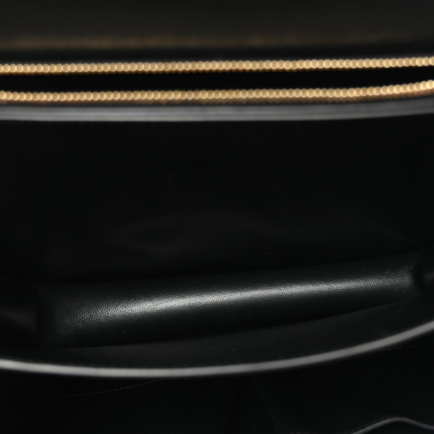 Box Calfskin Medium Classic Box Flap Bag Black