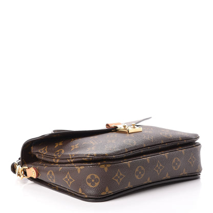 Louis Vuitton Monogram Pochette Metis 4 of 12