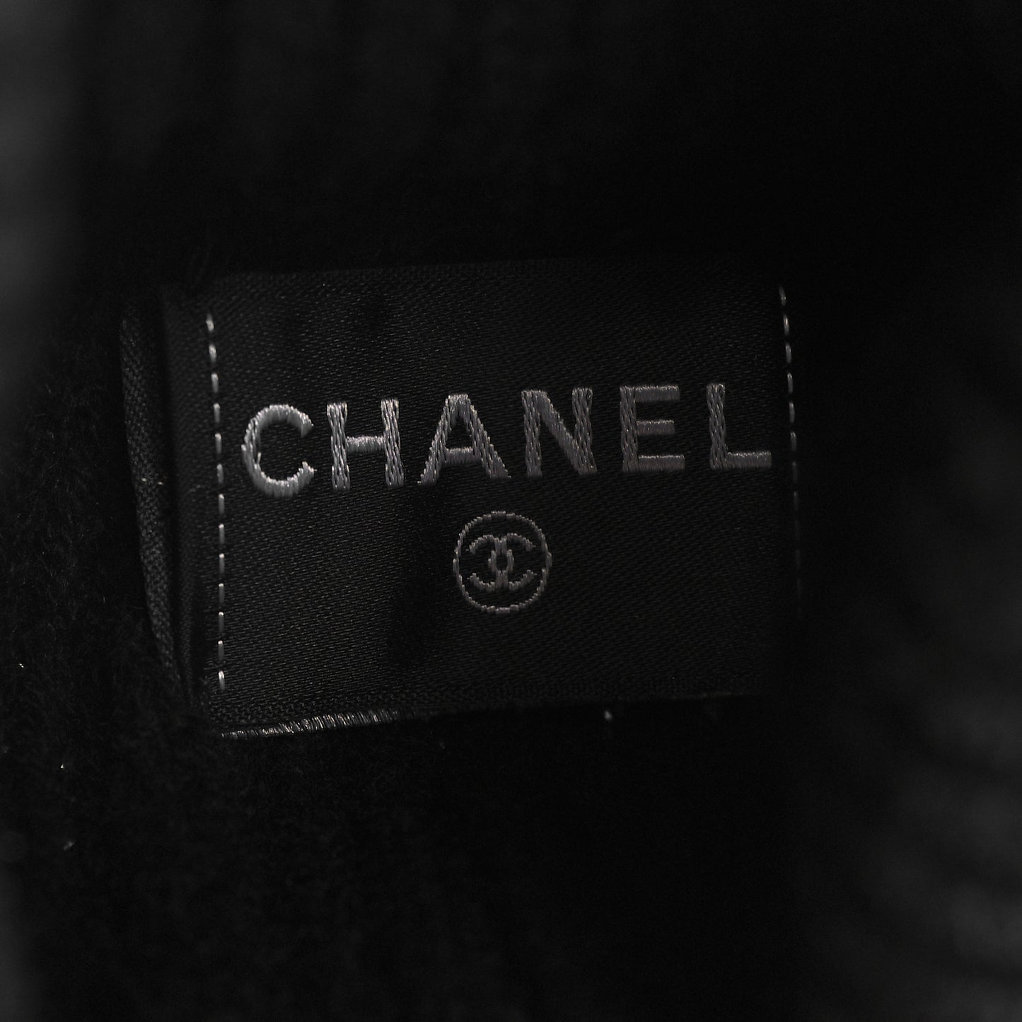 Cashmere Sequin Logo Beanie Hat Black Gold