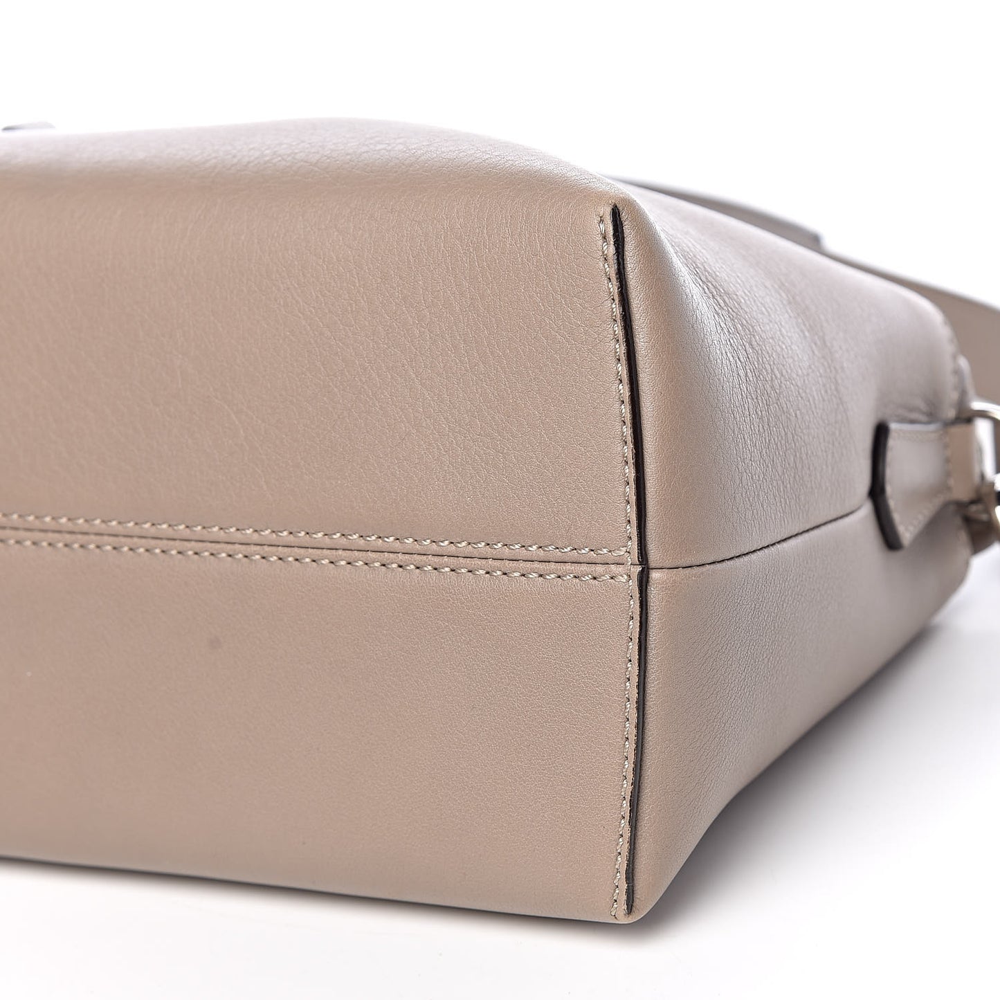 Vitello Dolce Medium By The Way Boston Bag Tortora Seppia