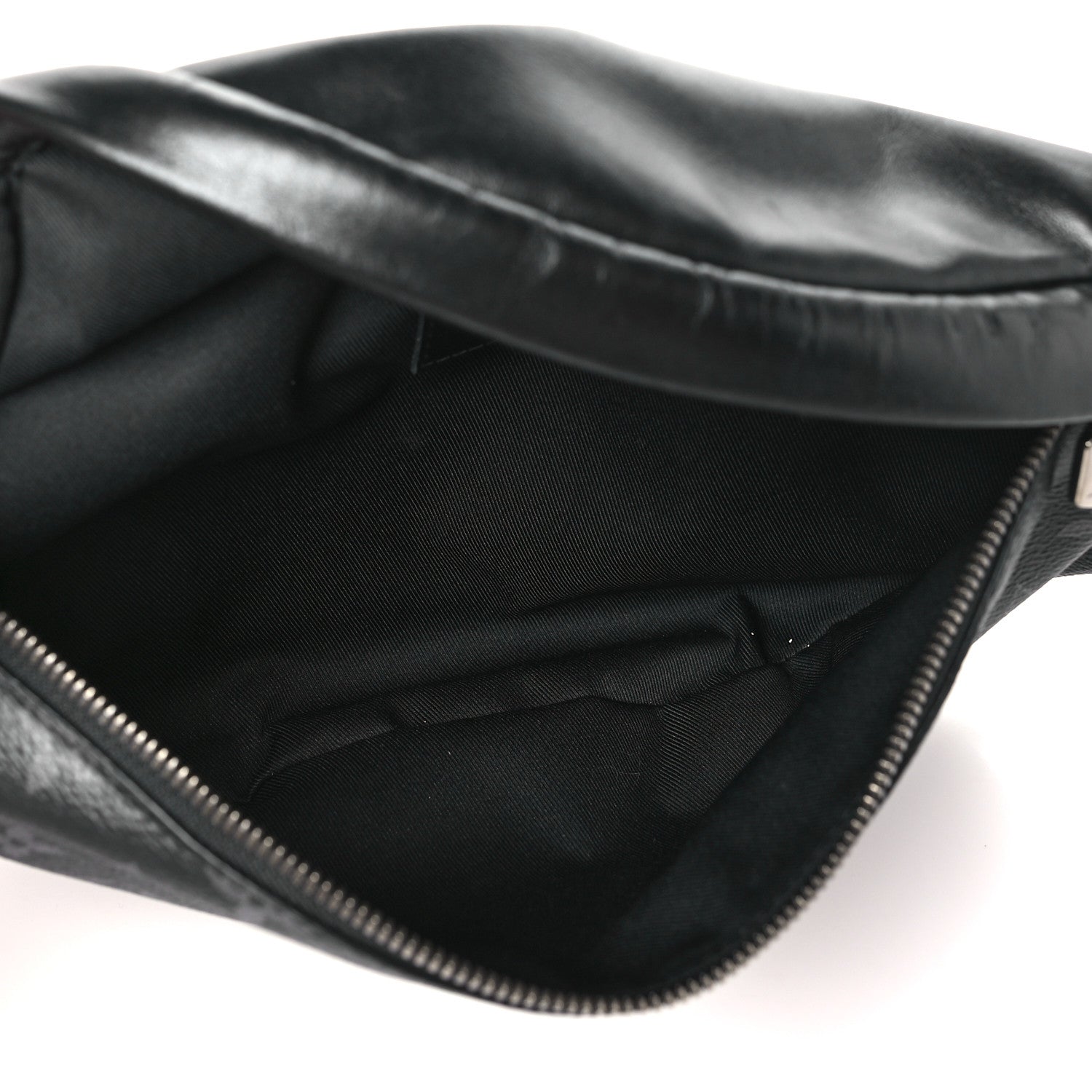 Louis Vuitton Monogram Eclipse Discovery Bumbag 5 of 9
