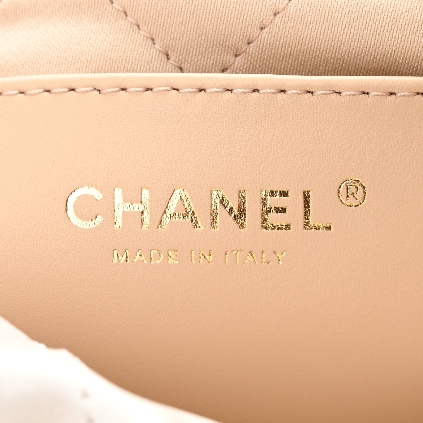 Shiny Calfskin Quilted Mini Chanel 22 White