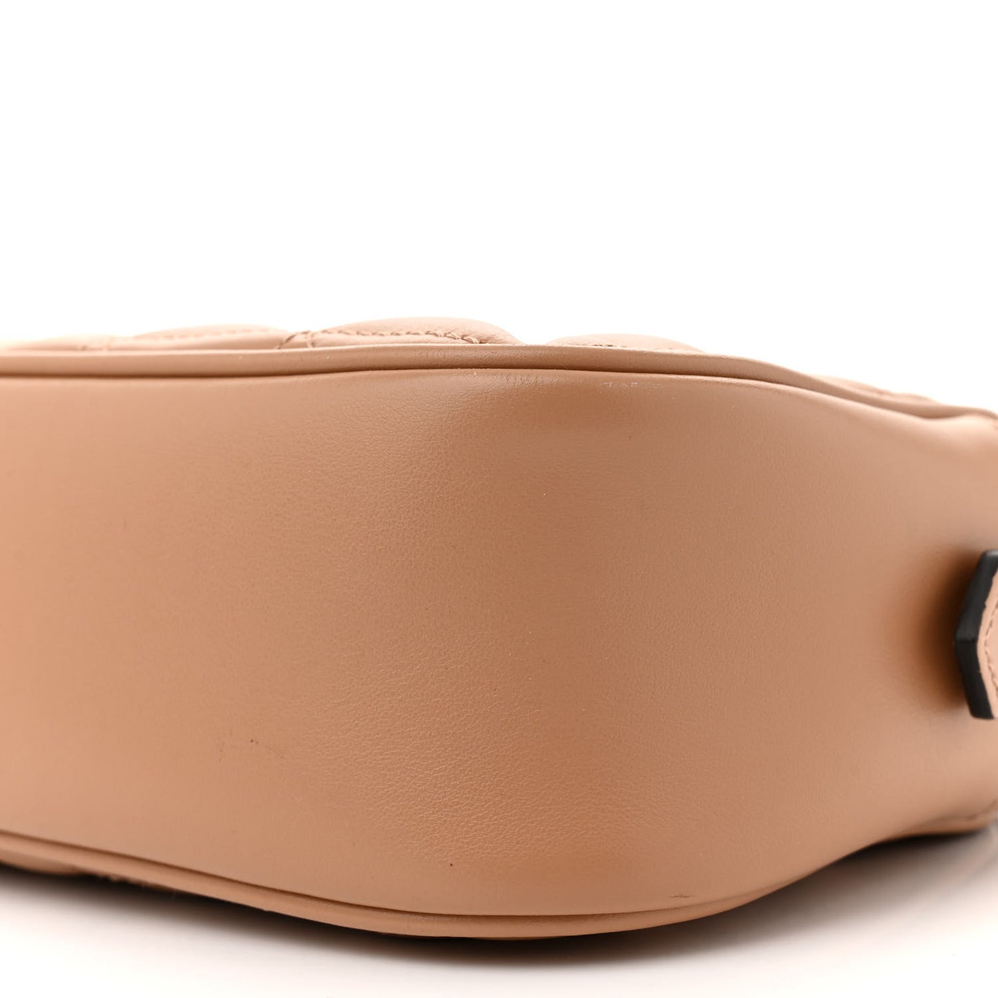 Calfskin Matelasse Aria Small GG Marmont Chain Shoulder Bag Camelia