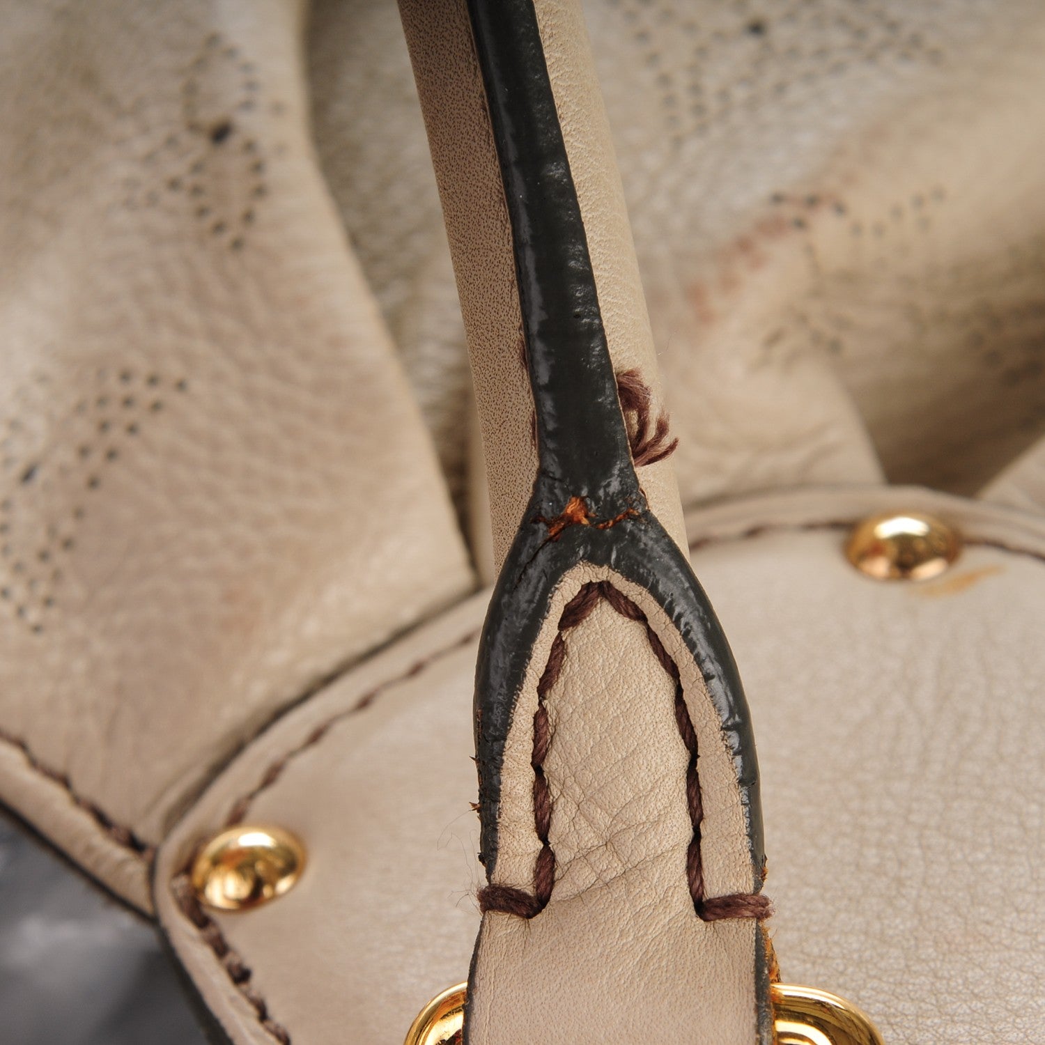 Louis Vuitton Mahina XXL Gris 8 of 16