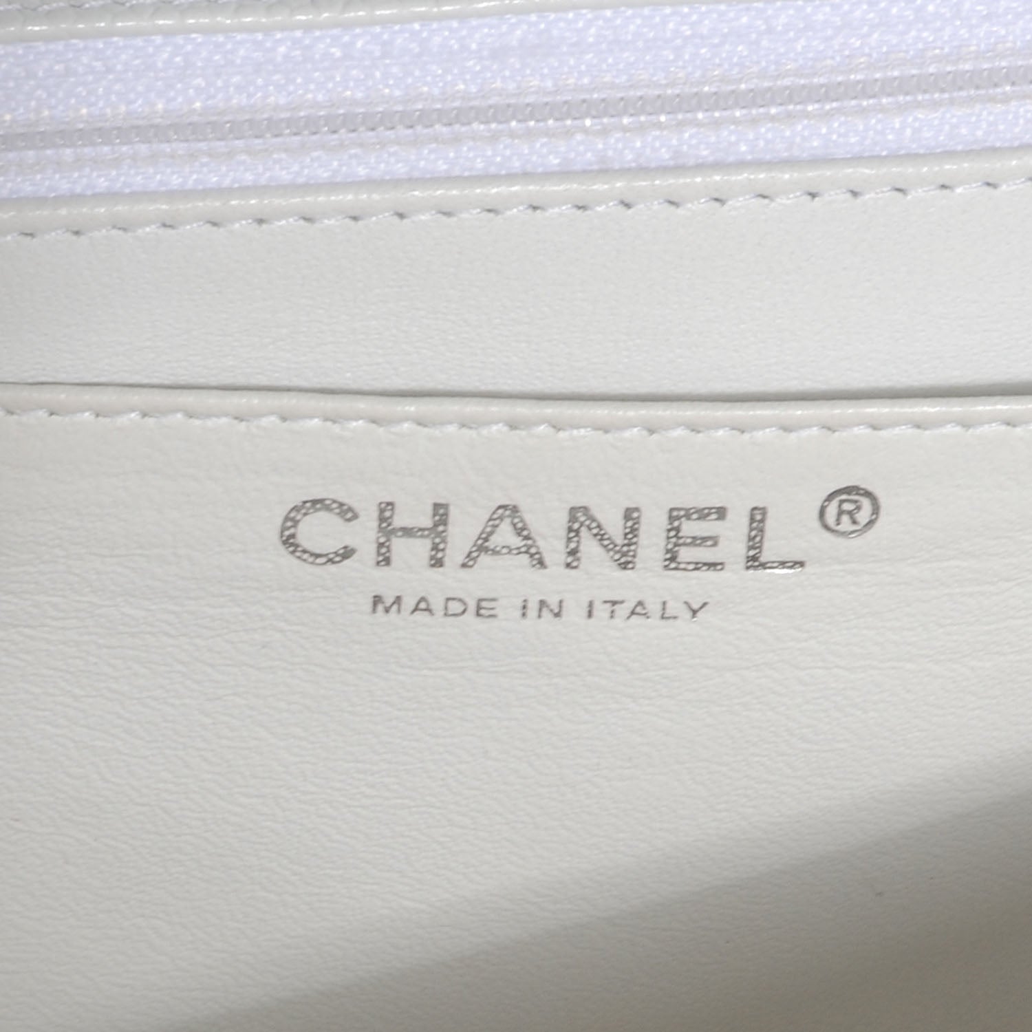Chanel Caviar Maxi Single Flap White 6 of 8