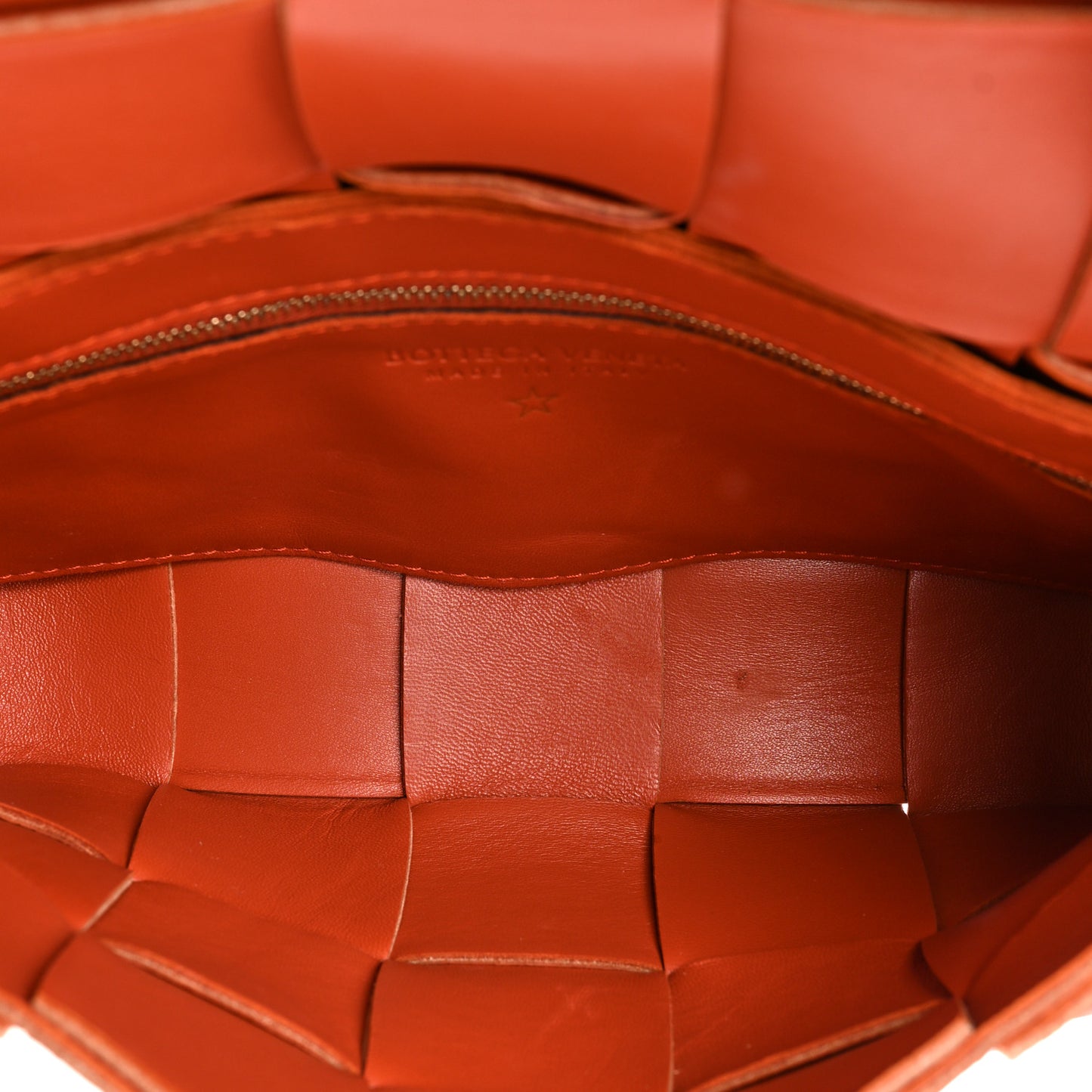 Grained Calfskin Maxi Intreccio Cassette Crossbody Bag Maple