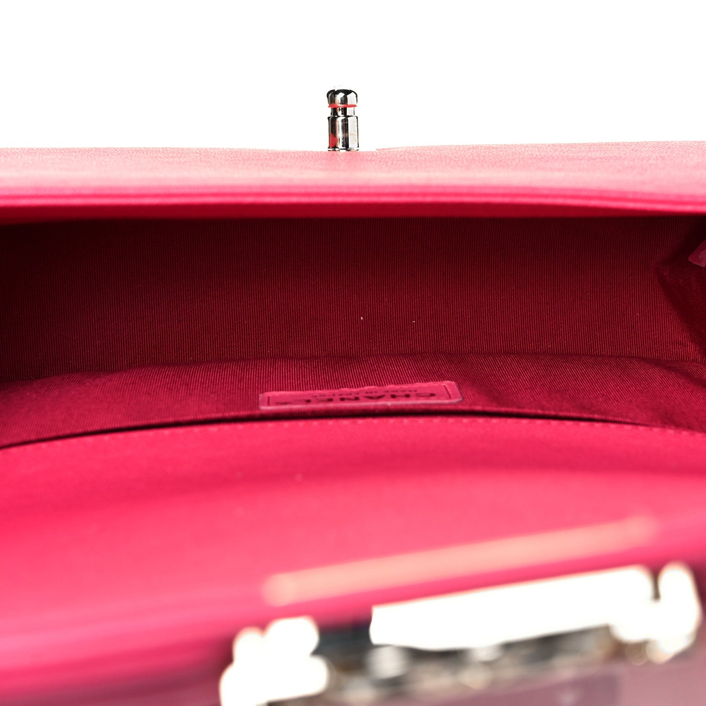 Caviar Quilted Medium Boy Flap Fuchsia