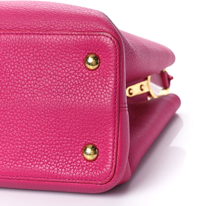 Louis Vuitton Taurillon Capucines MM Hibiscus Flamingo 8 of 10