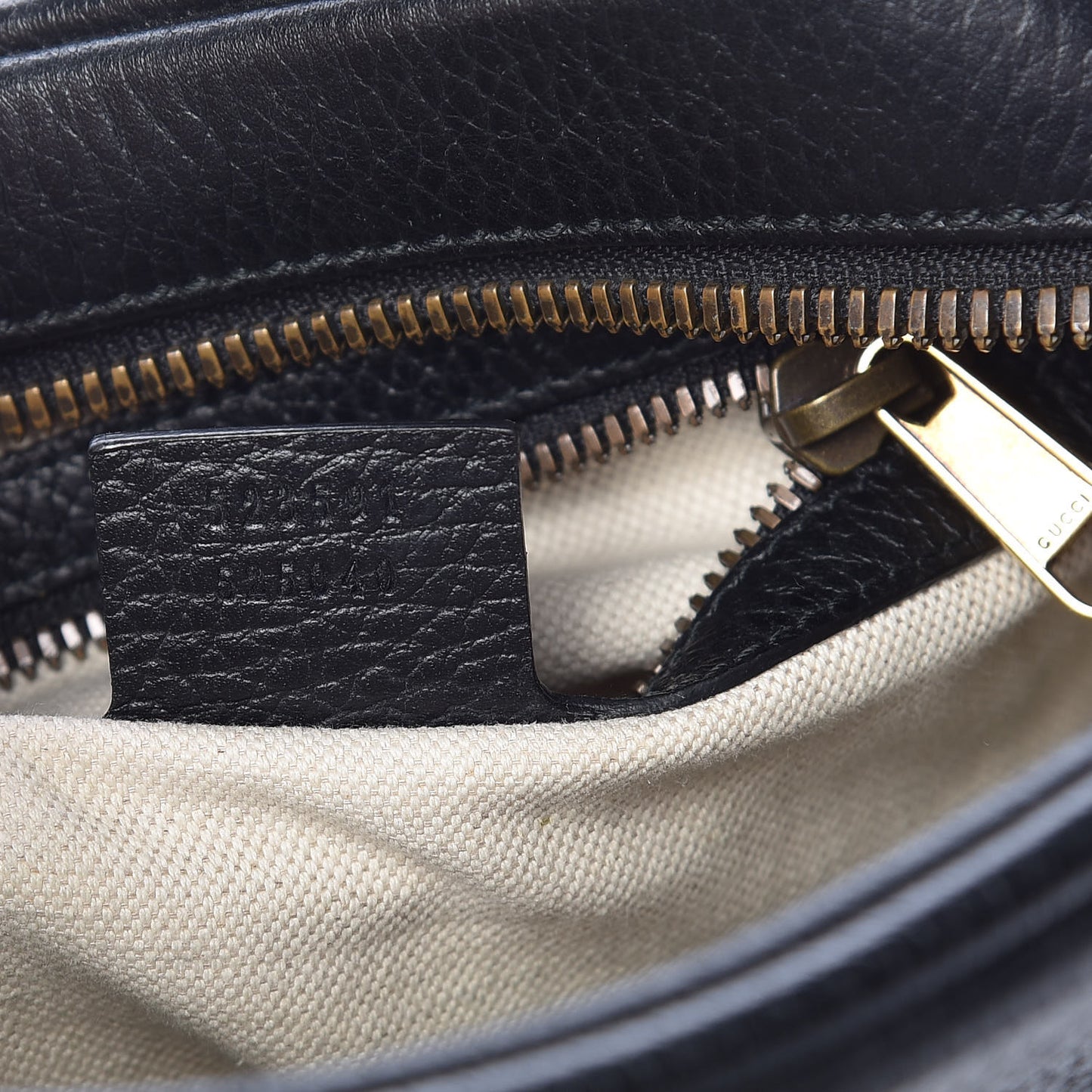 Grained Calfskin Logo Messenger Bag Black
