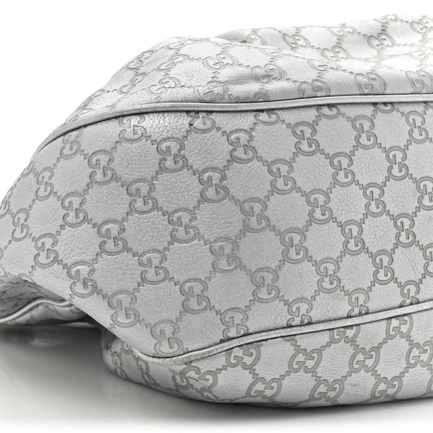 Metallic Guccissima Medium Sukey Hobo Silver
