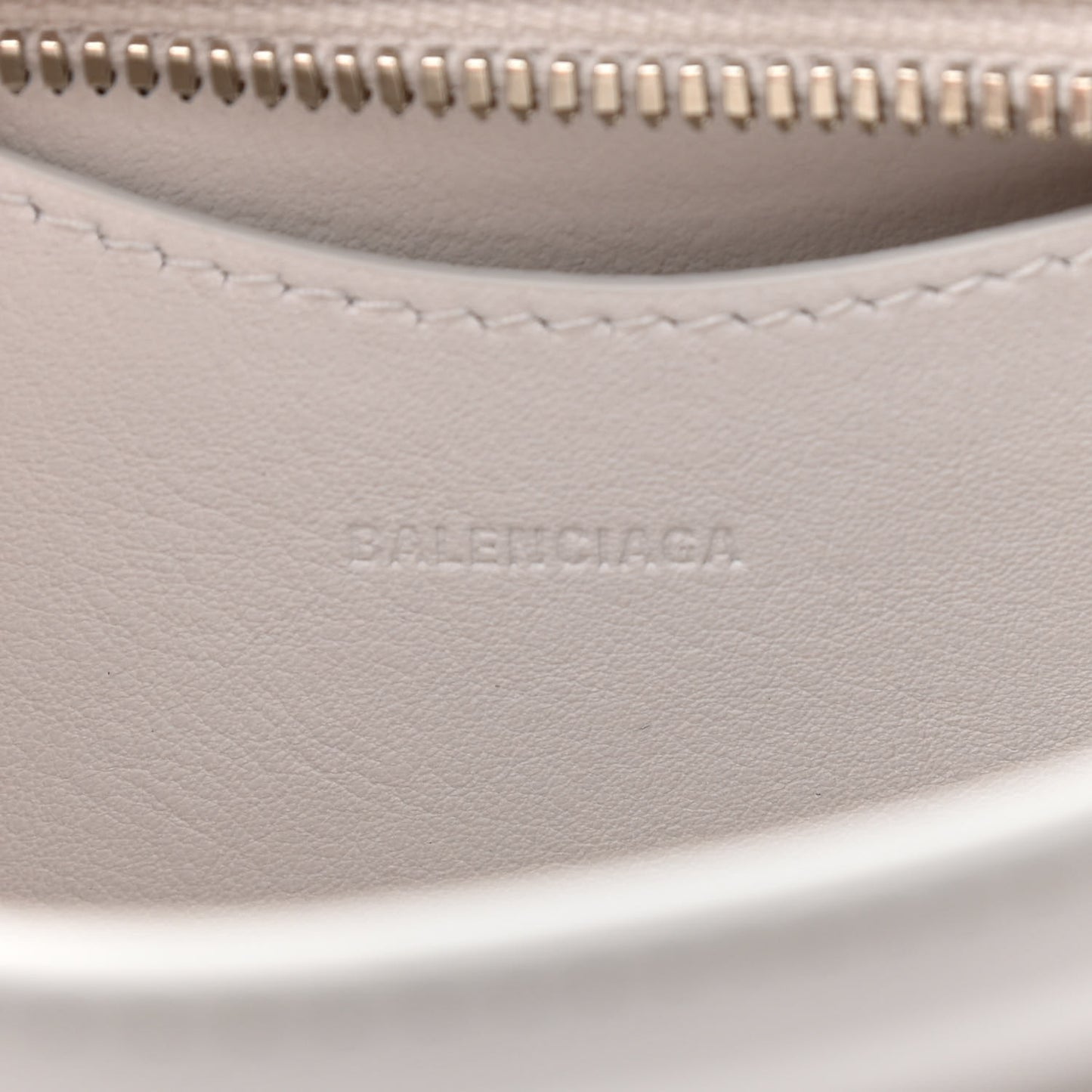 Cake Calfskin Tonal Hardware Mini Neo Classic City White