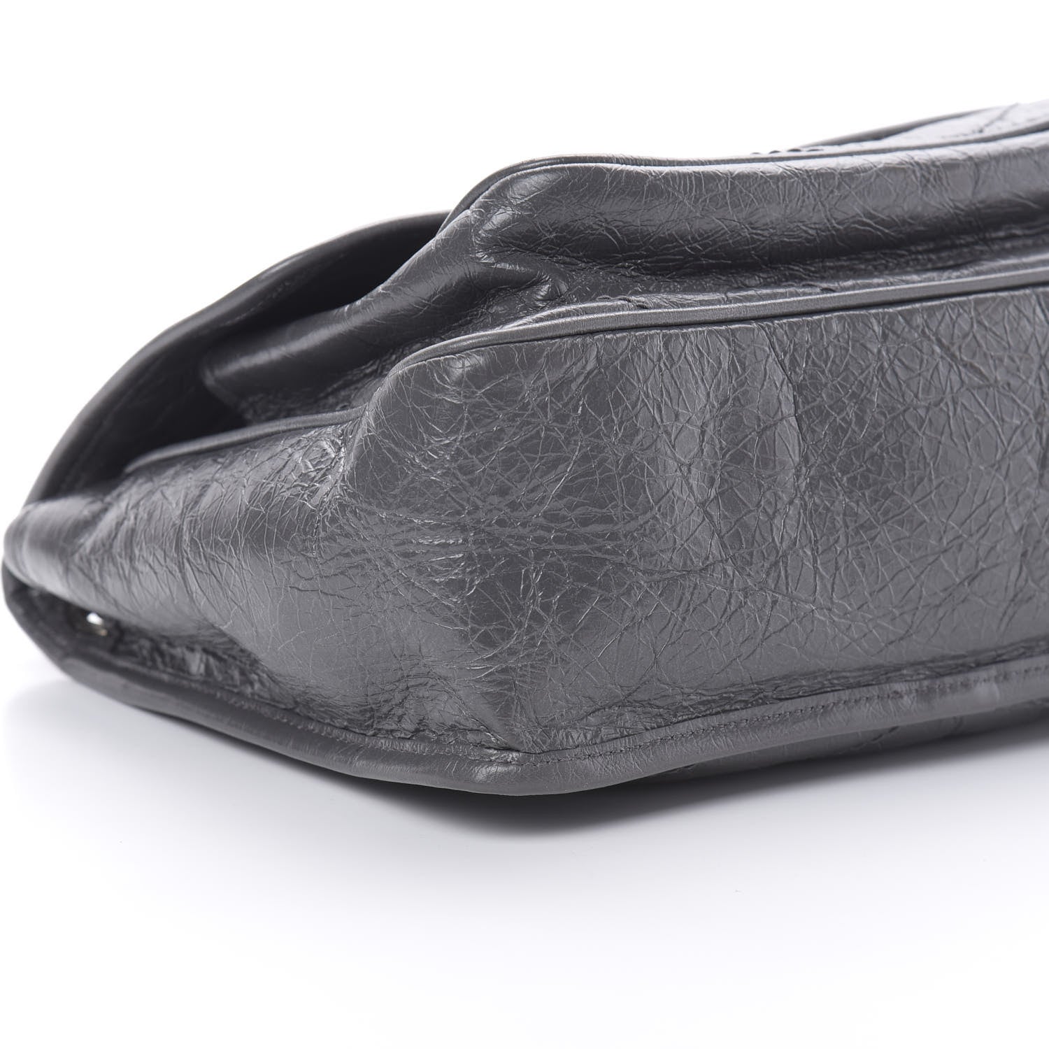 Saint Laurent Crinkled Calfskin Matelasse Monogram Medium Niki Chain Satchel Storm 9 of 12