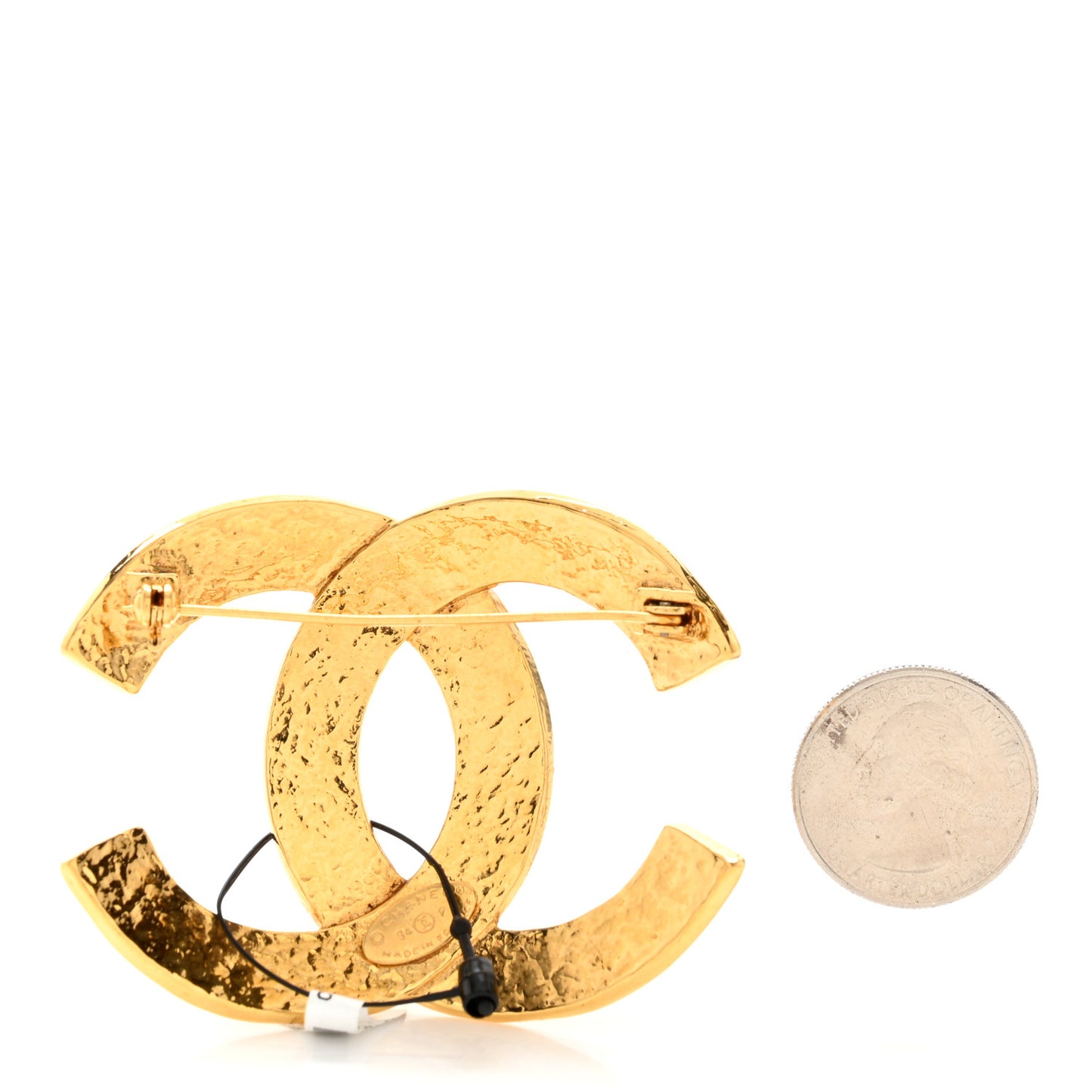 Hammered CC Large Brooch Gold