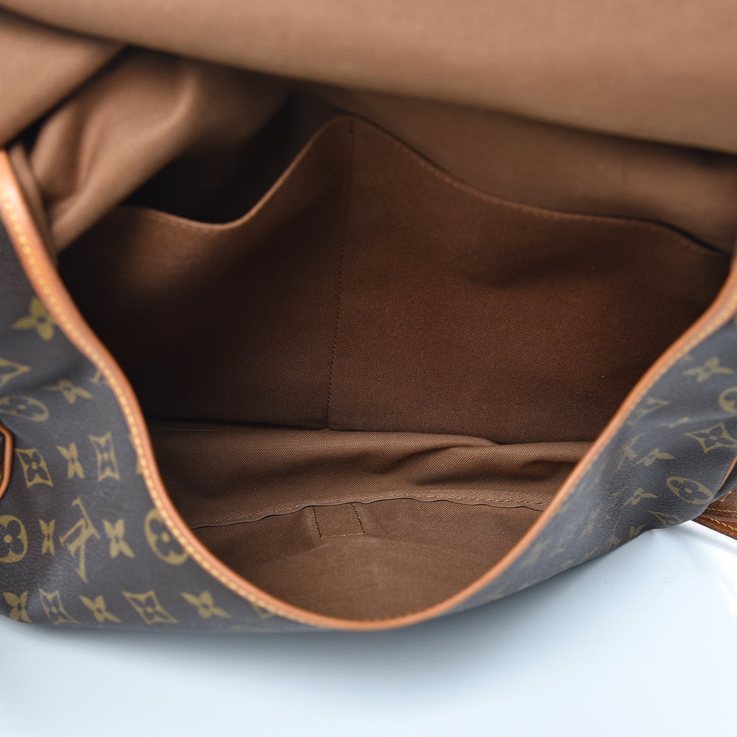 Monogram Saumur 35