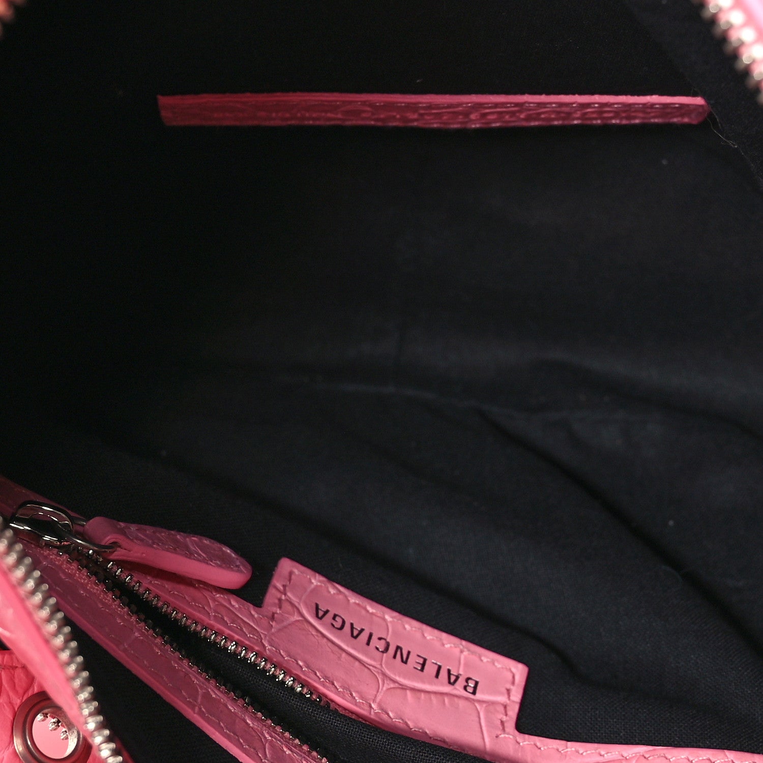 Balenciaga Extra Supple Calfskin Crocodile Embossed Small Le Cagole Shoulder Bag Sweet Pink 6 of 13
