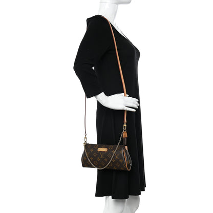 Louis Vuitton Monogram Eva Clutch 2 of 12