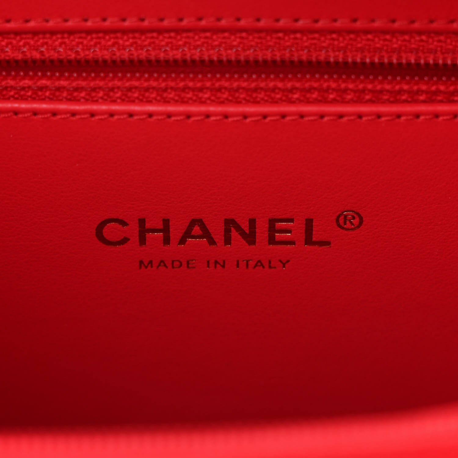 Chanel Caviar Quilted Medium CC Filigree Vanity Case Red 6 of 11