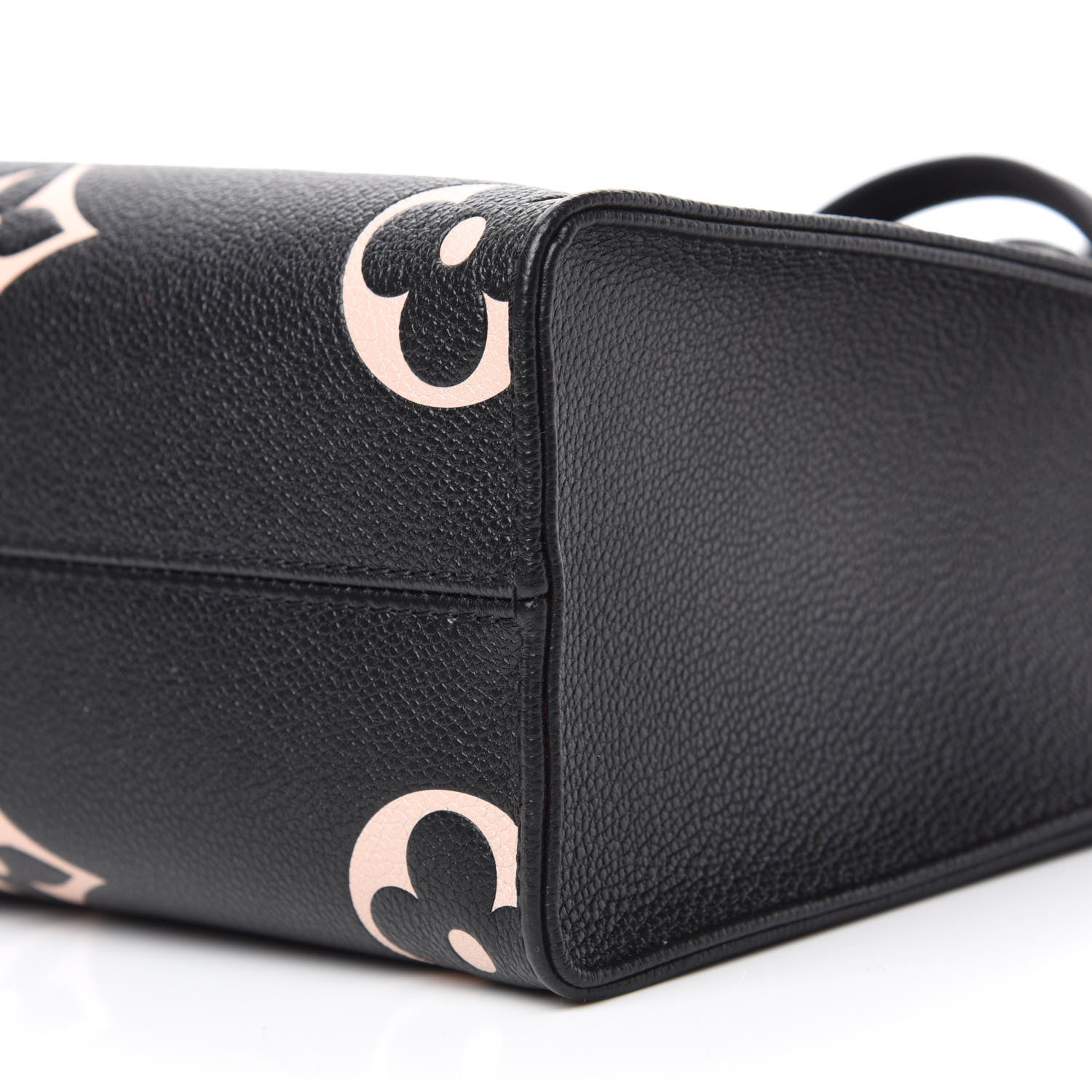 Louis Vuitton Empreinte Monogram Giant Onthego PM Black Beige 7 of 10