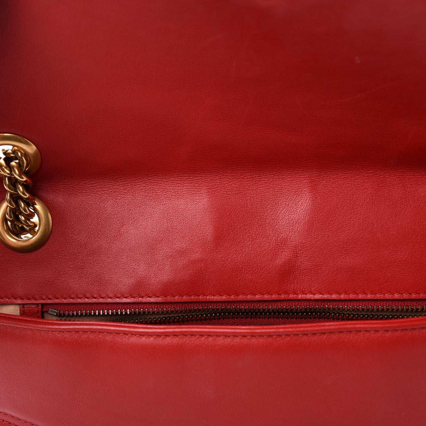 Calfskin Matelasse Medium GG Marmont Shoulder Bag Hibiscus Red