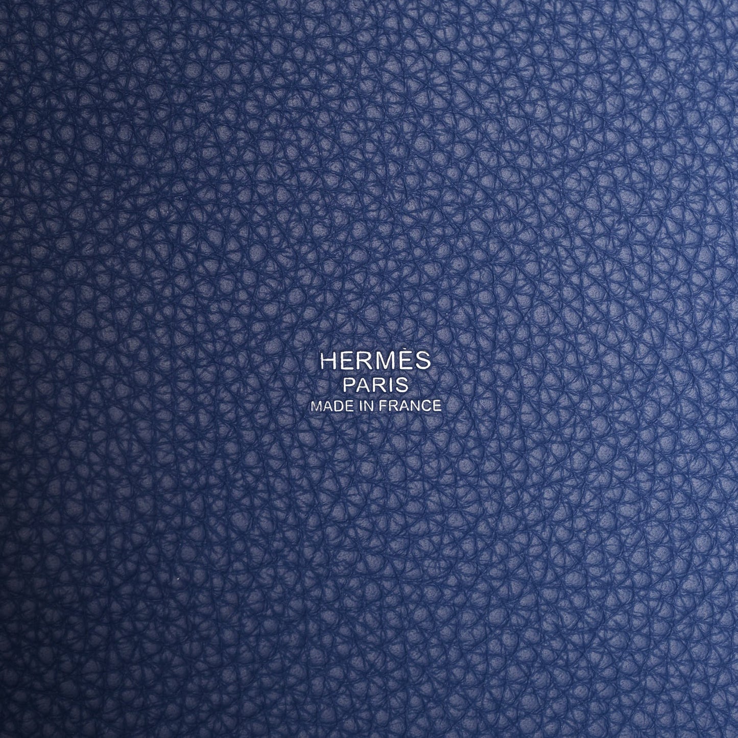 Taurillon Clemence Casaque Picotin Lock 18 PM Bleu Saphir Bleu Brighton