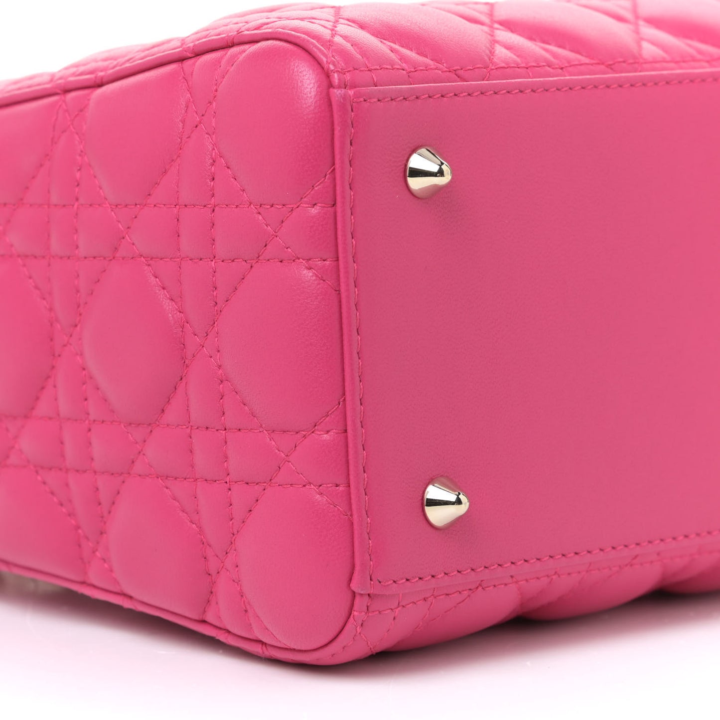 Lambskin Cannage Medium Lady Dior Fuchsia