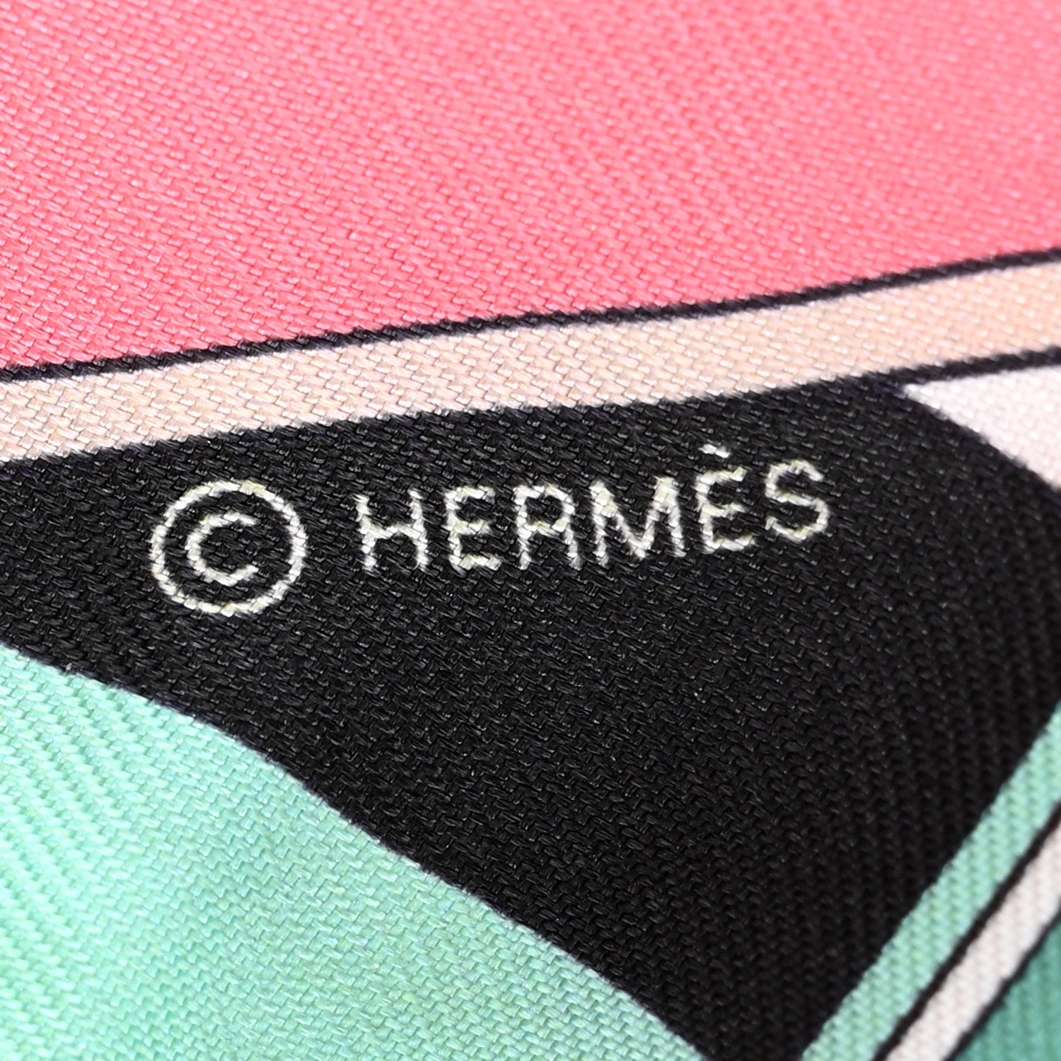 Hermes Silk Sangles En Zigzag Twilly Fuchsia Vert Jaune 4 of 11