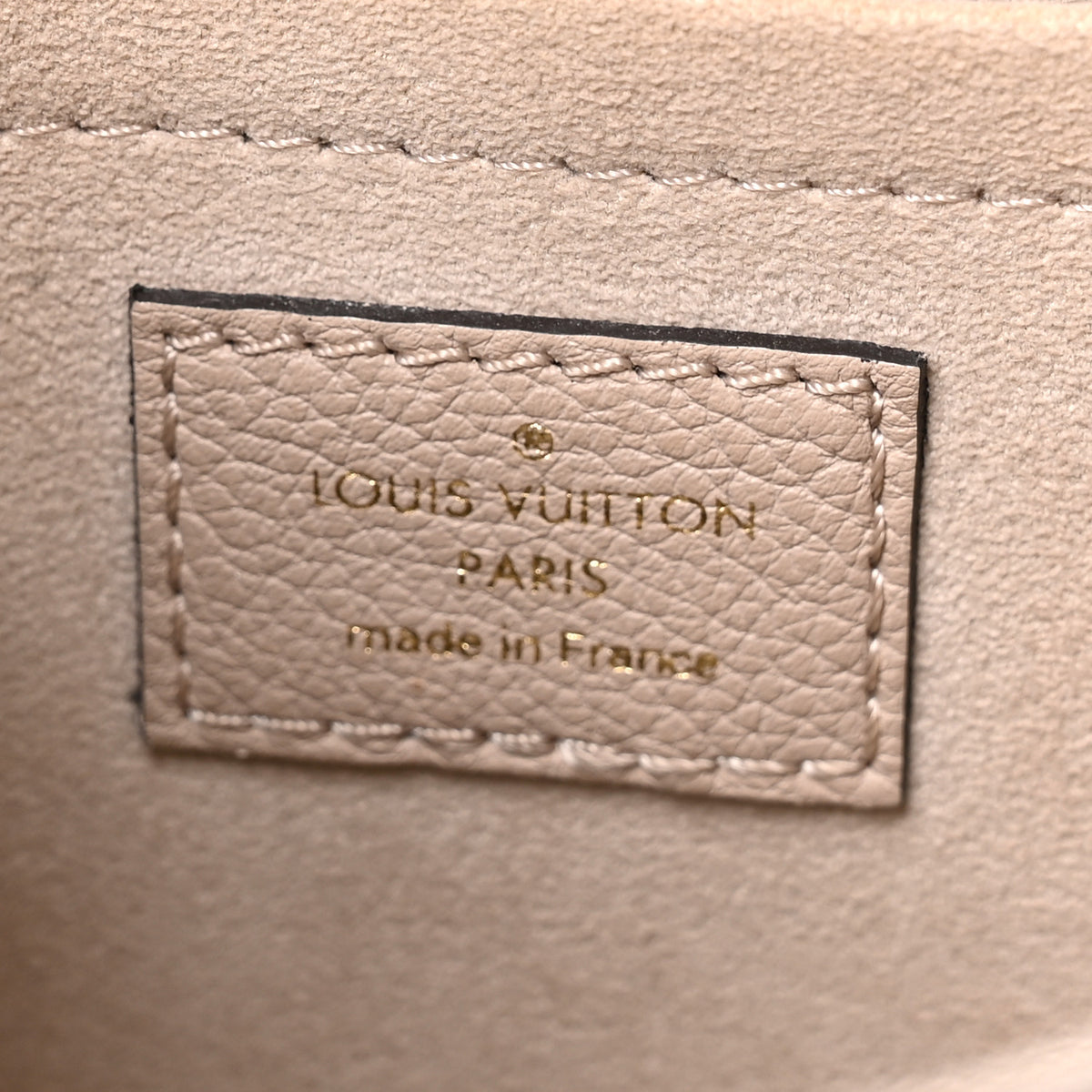Grained Calfskin Lockme Tender Greige