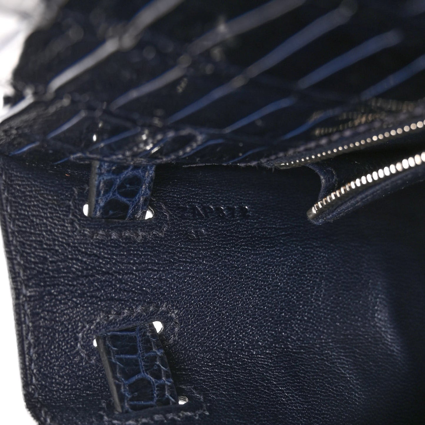 Shiny Porosus Crocodile Kelly Sellier 25 Bleu Marine