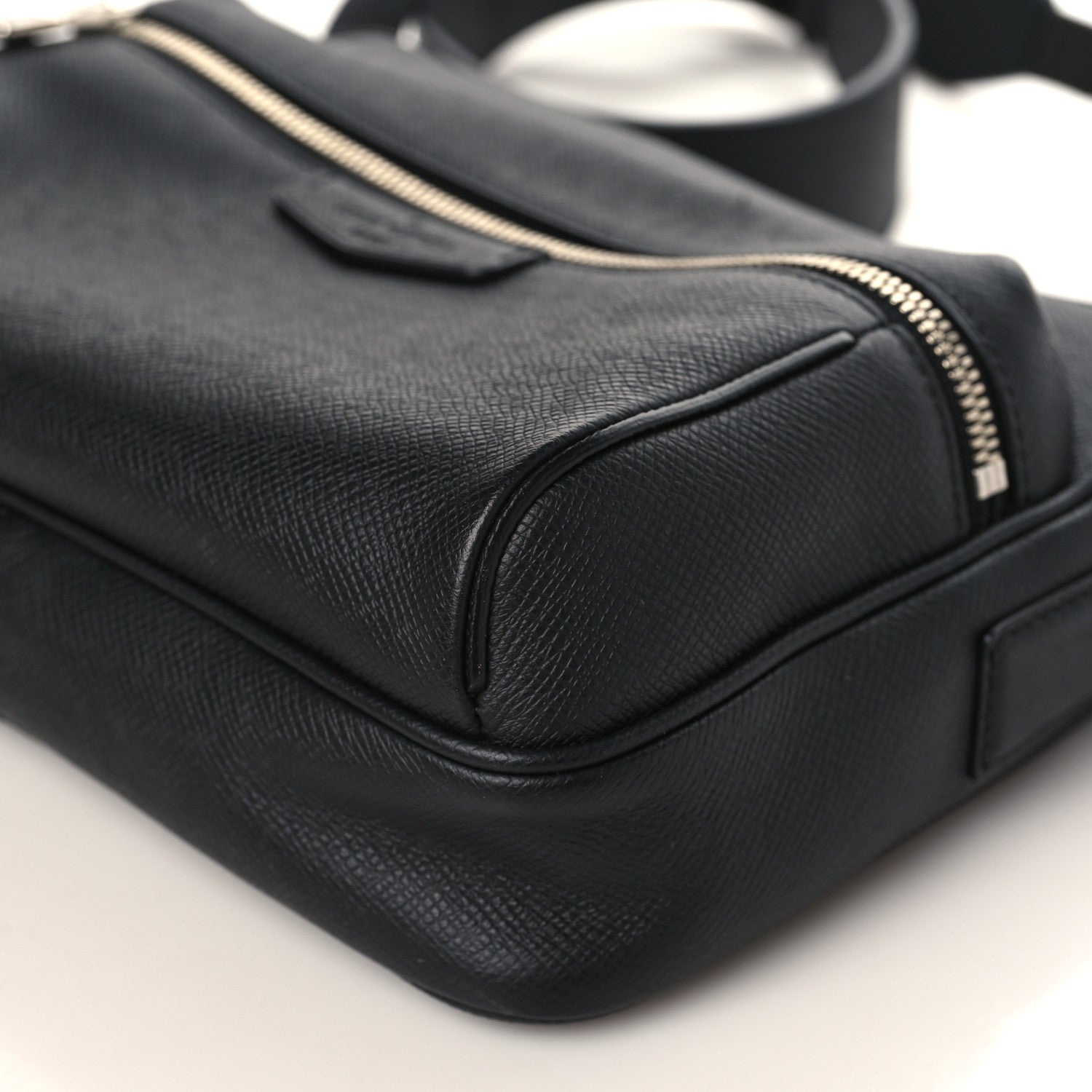 Louis Vuitton Taiga Outdoor Messenger PM Black 8 of 8
