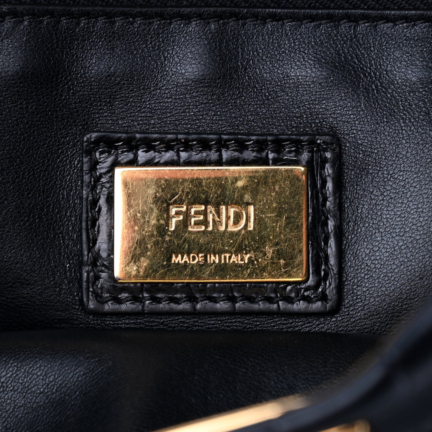 Crocodile Medium Peekaboo Iconic Satchel Black