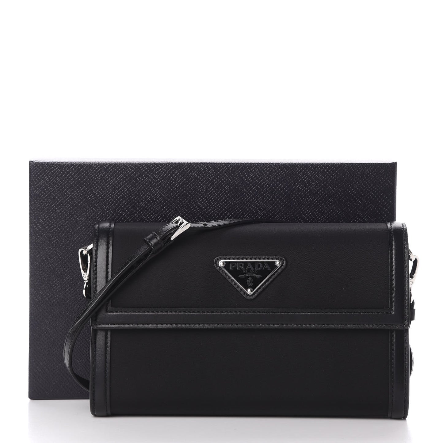 Nylon Tessuto Clutch On Chain Black