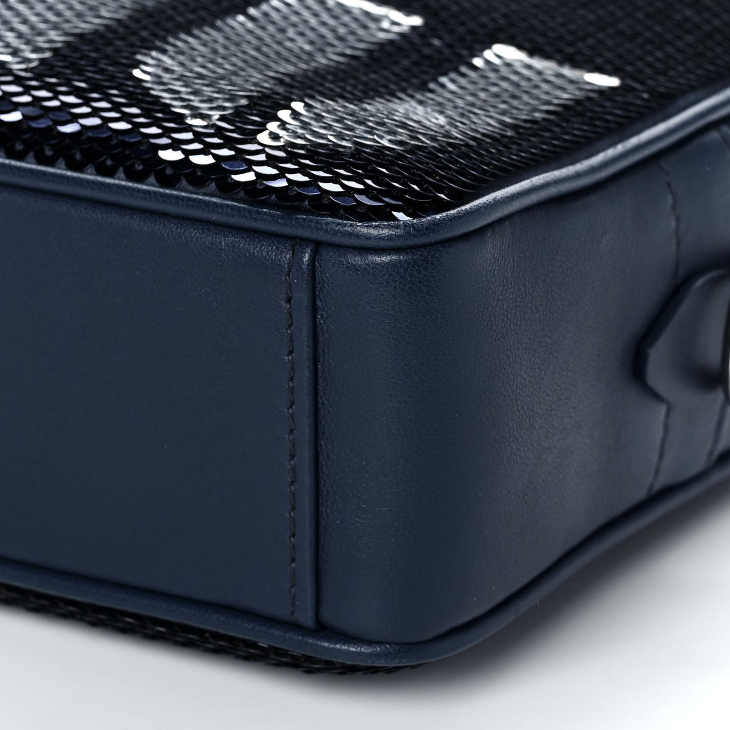 Paillettes Sequin Logo Camera Bag Bleu