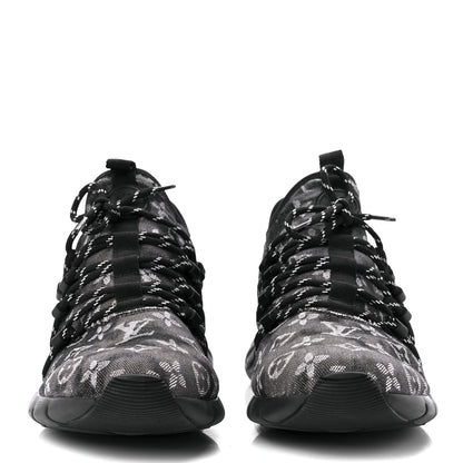 Louis Vuitton Denim Rubber Monogram Tie Dye Mens Fastlane Low Sneakers 9 Black 2 of 9