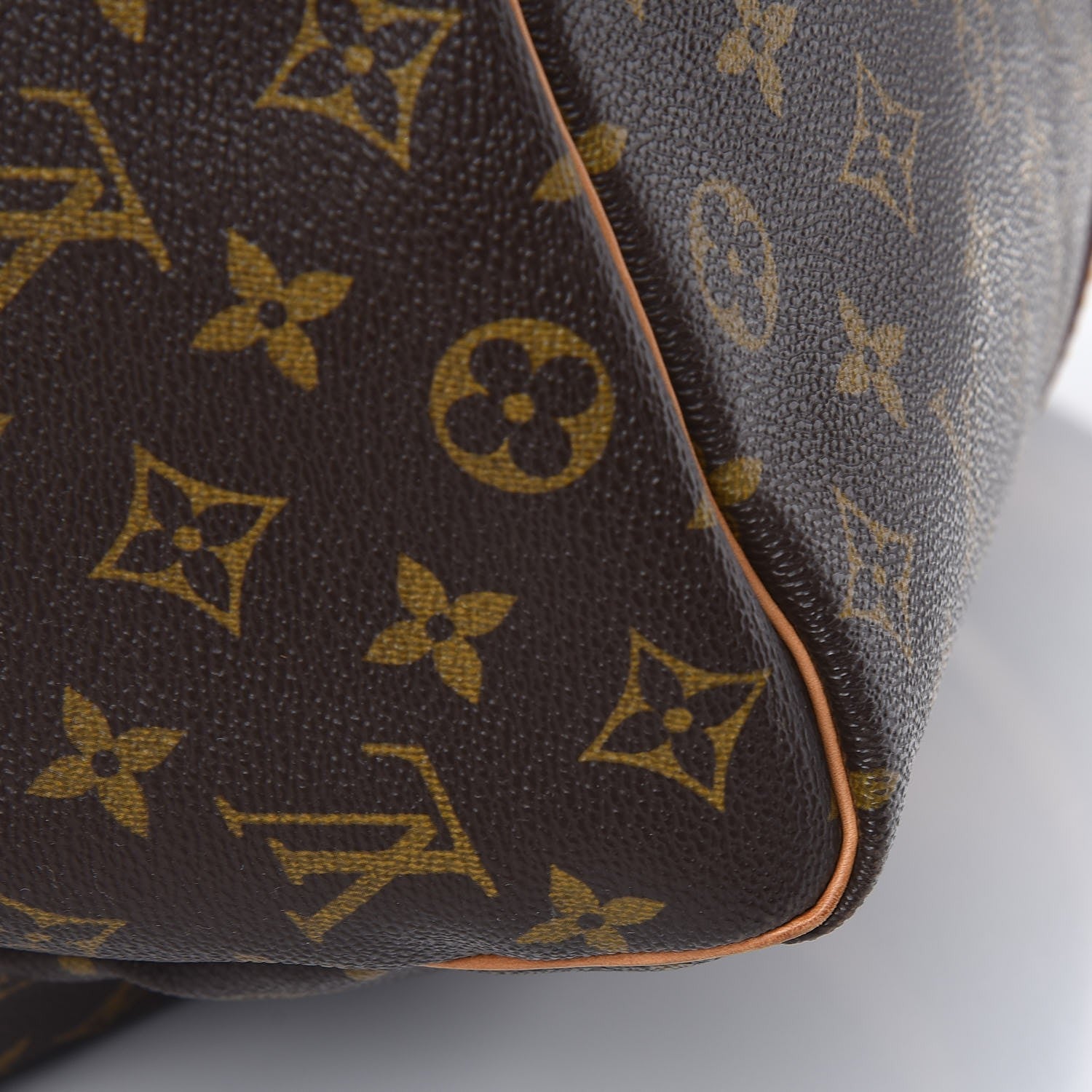 Louis Vuitton Monogram Keepall 50 13 of 15