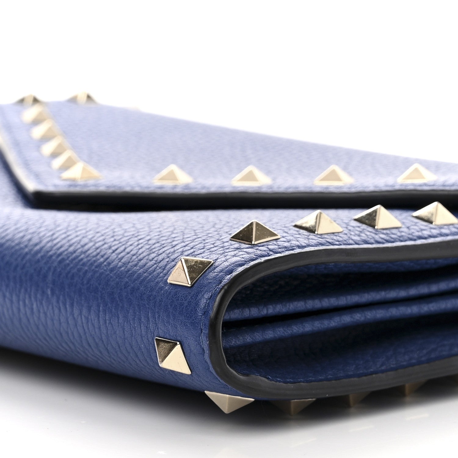 Valentino Garavani Pebbled Calfskin Rockstud Envelope Wallet On Chain Bag Blu Delft 10 of 13