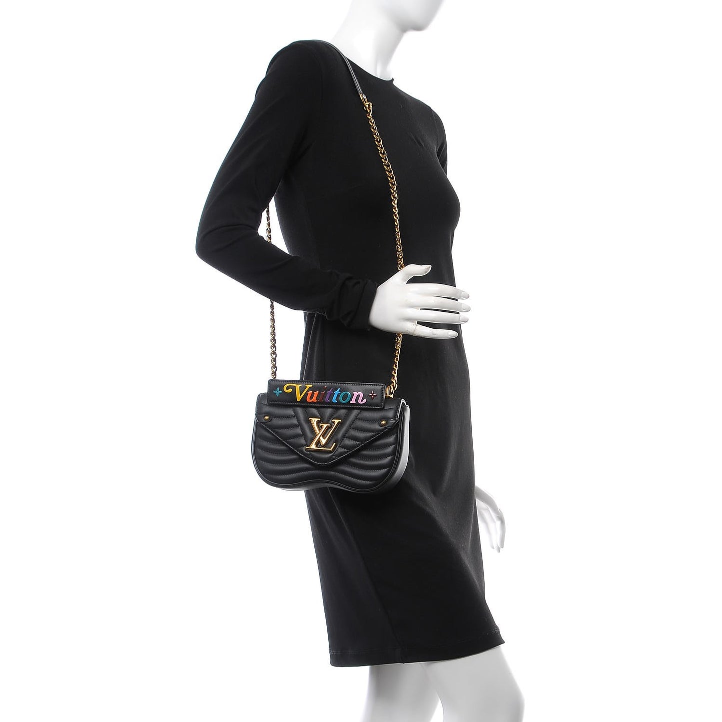 Calfskin New Wave Chain PM Black