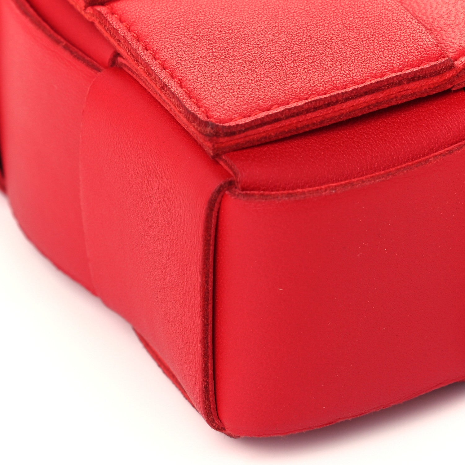 Bottega Veneta Lambskin Maxi Intrecciato Cassette Crossbody Bag Bright Red 10 of 11
