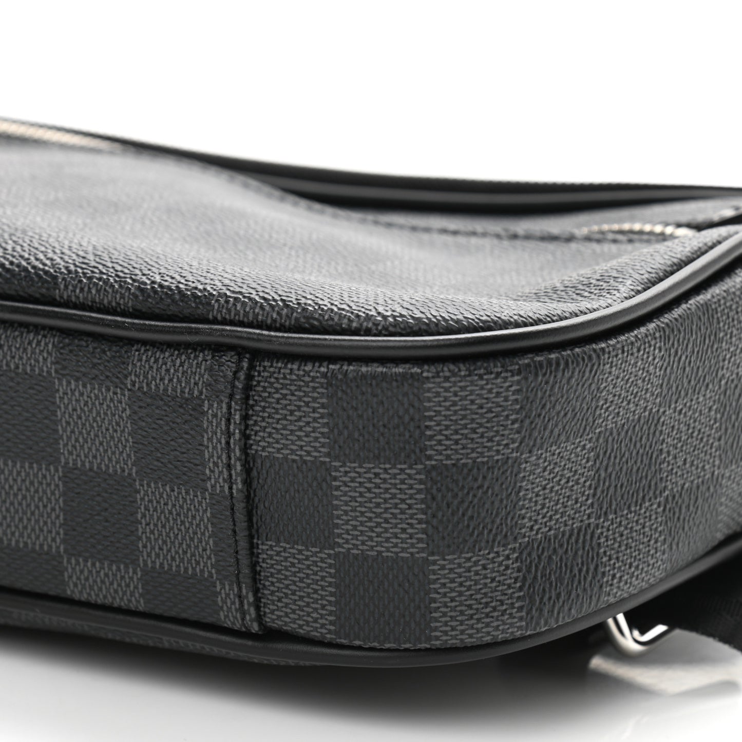 Damier Graphite Ambler
