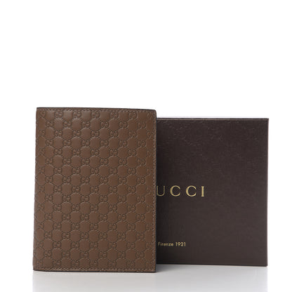 Gucci Microguccissima Passport Case Acero 5 of 5