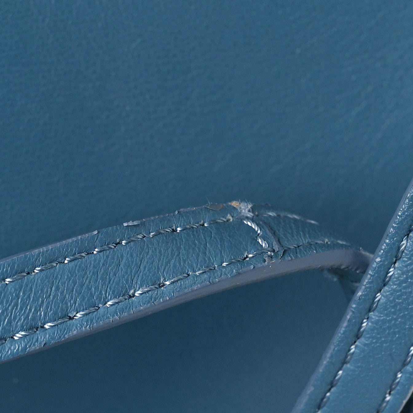 Nappa Mini Peekaboo Iconic Satchel Blue