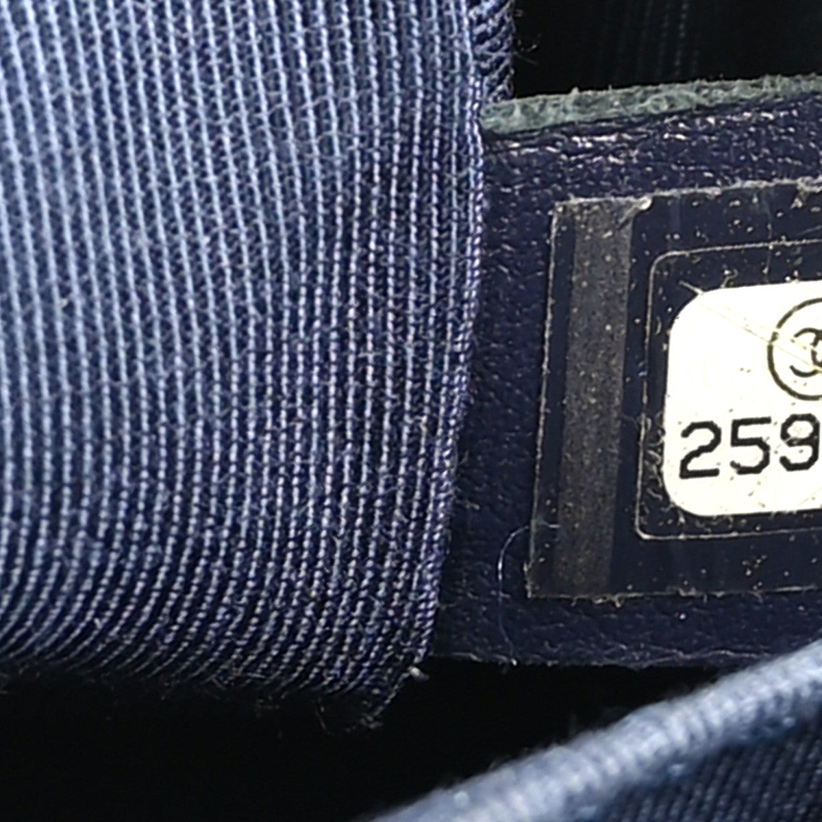 Chanel Caviar Quilted Medium Boy Flap Navy 6 of 9