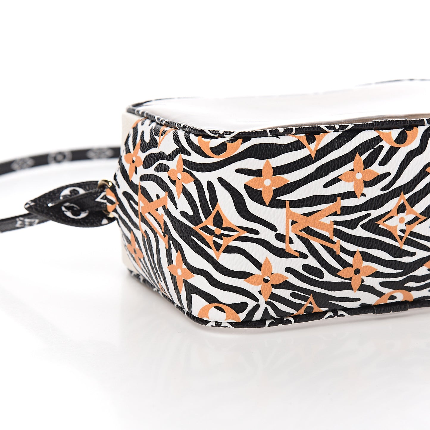 Monogram Giant Jungle Beach Pouch Ivory