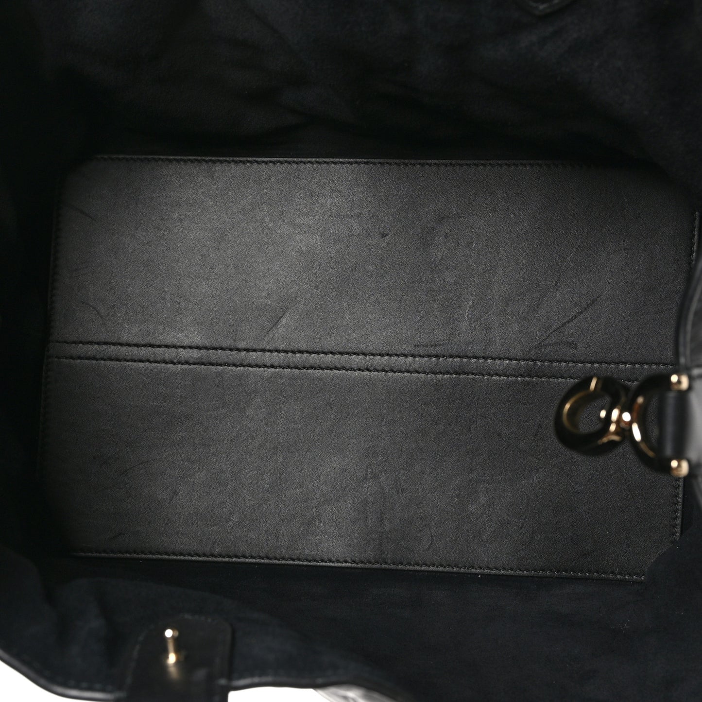 Calfskin Macrocannage Medium Toujours Black