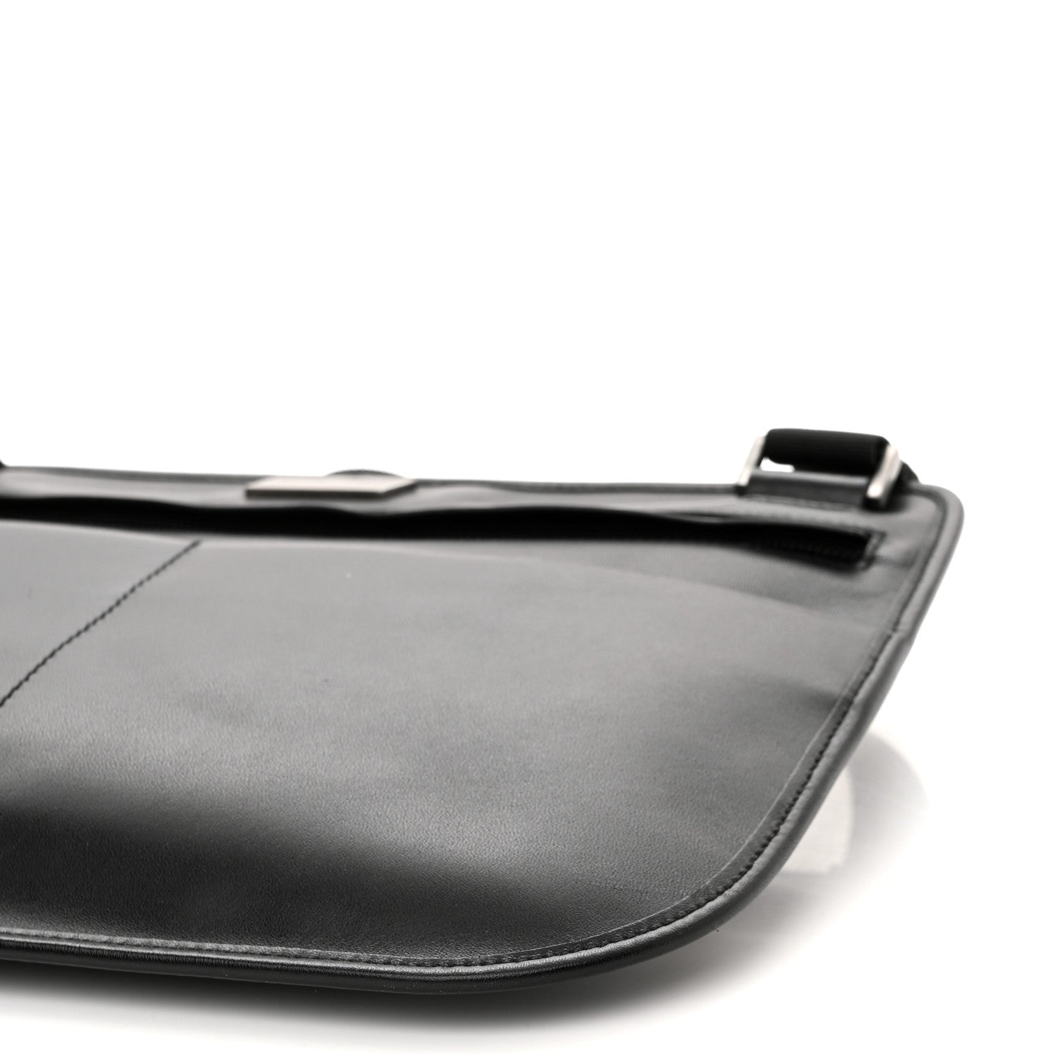 Gucci Pebbled Calfskin Medium Soho Messenger Bag Black 10 of 11