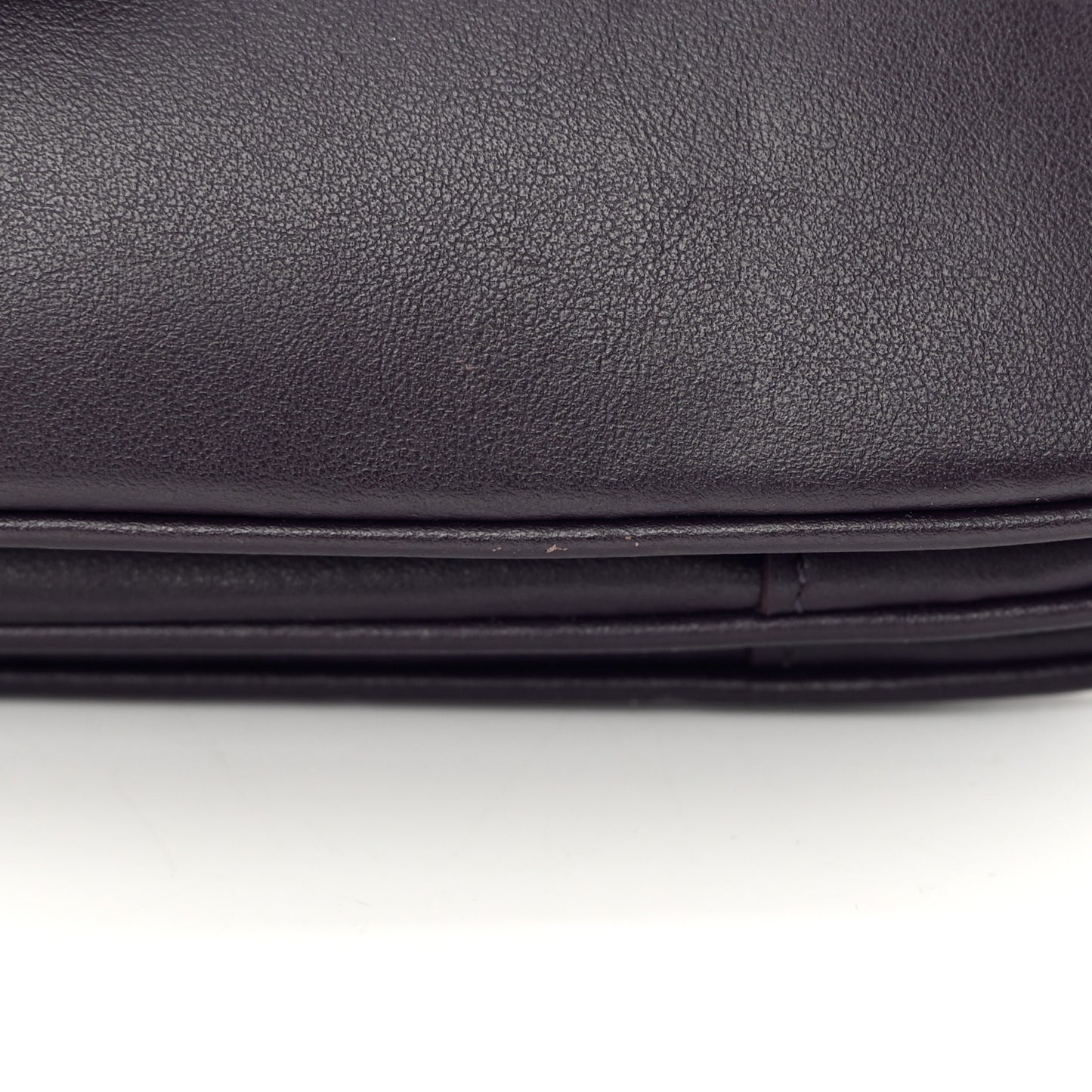 Smooth Calfskin Medium Tabou Aubergine