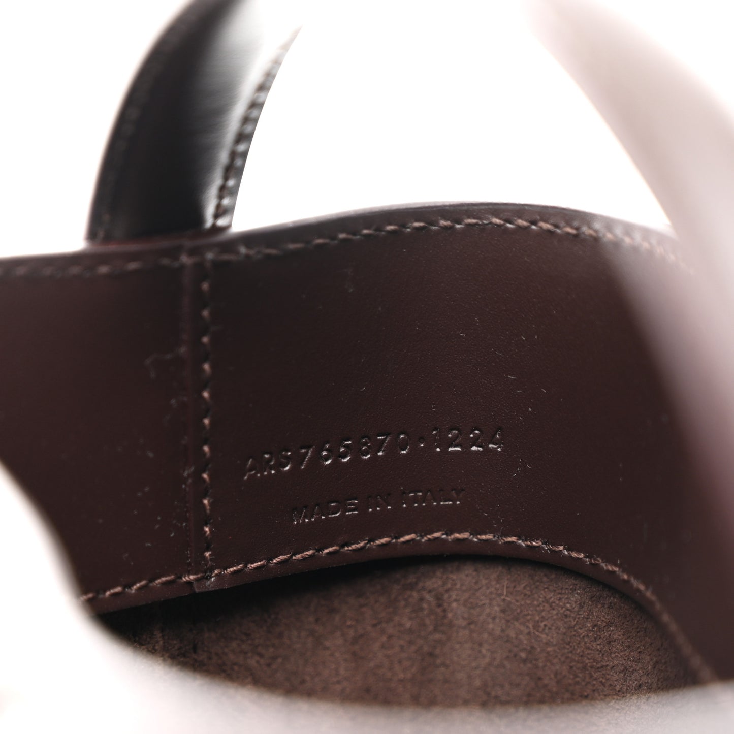 Shiny Calfskin Le 37 Mini Bucket Bag Dark Sweet Chocolate