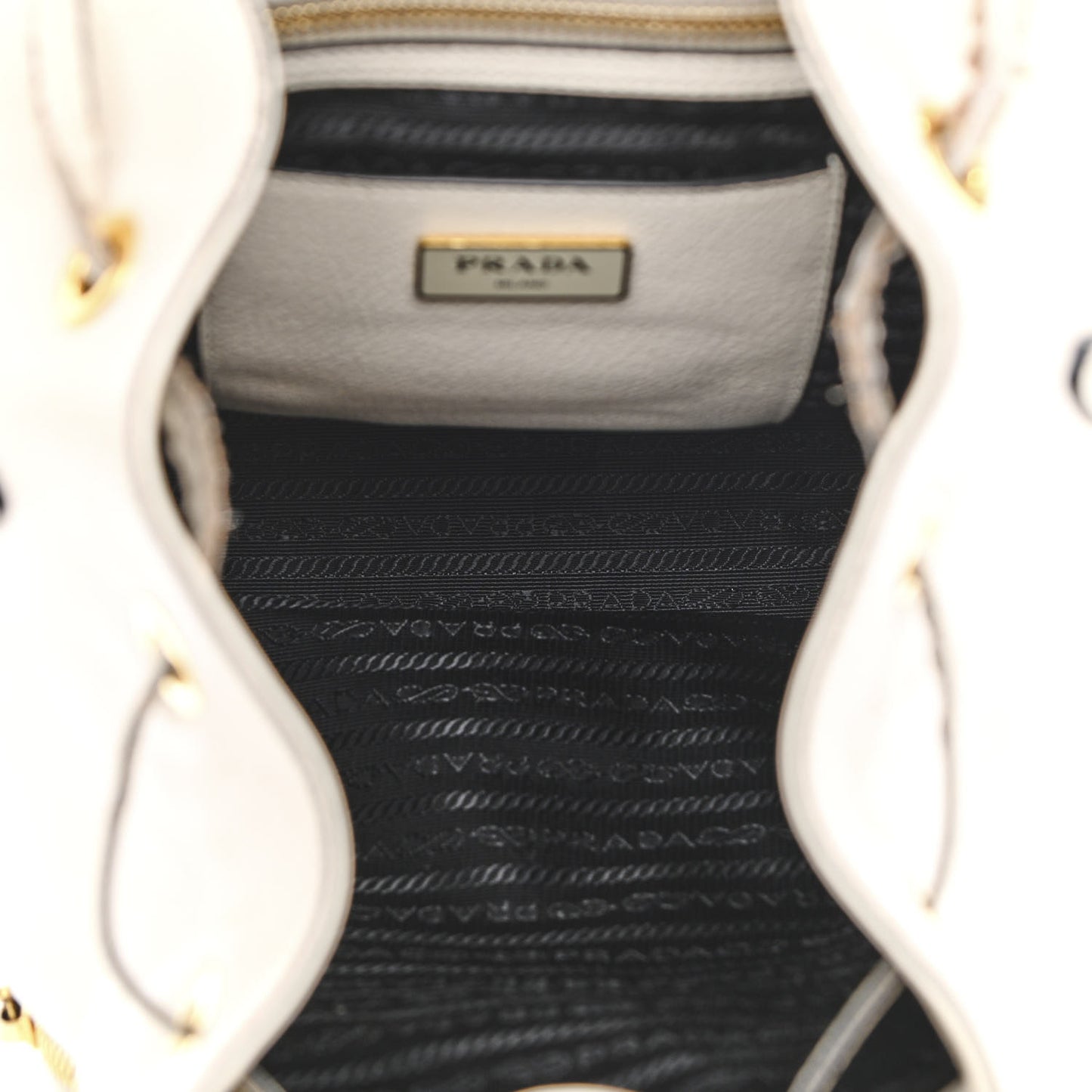 Vitello Daino Backpack Talco